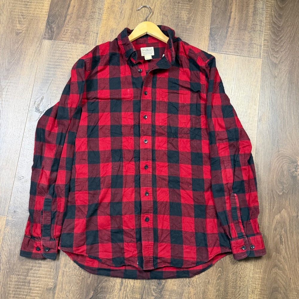L.L. Bean Men's M-Tall Red Black Buffalo Plaid Flannel Shirt